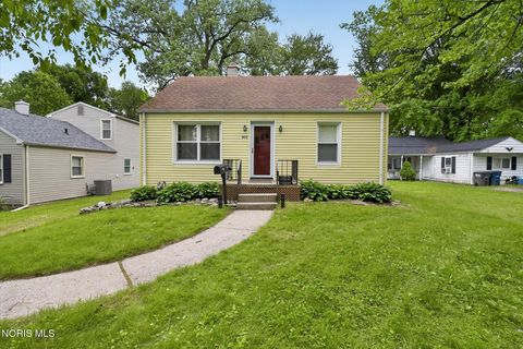 Tiny photo for 1652 Atwood Road, Toledo, OH 43615 (MLS # 10008229)