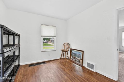 Tiny photo for 1652 Atwood Road, Toledo, OH 43615 (MLS # 10008229)