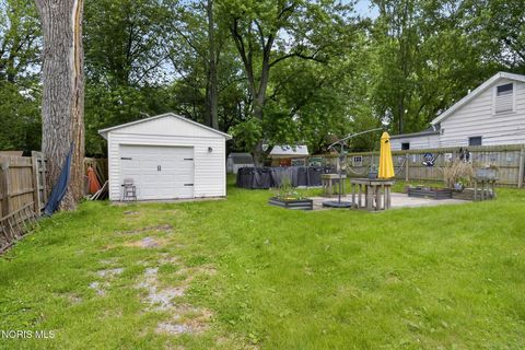 Tiny photo for 1652 Atwood Road, Toledo, OH 43615 (MLS # 10008229)