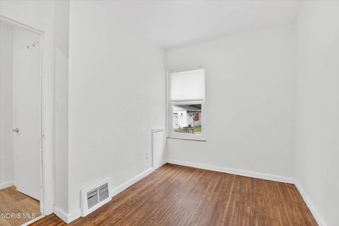 Tiny photo for 1652 Atwood Road, Toledo, OH 43615 (MLS # 10008229)