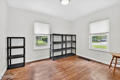Tiny photo for 1652 Atwood Road, Toledo, OH 43615 (MLS # 10008229)