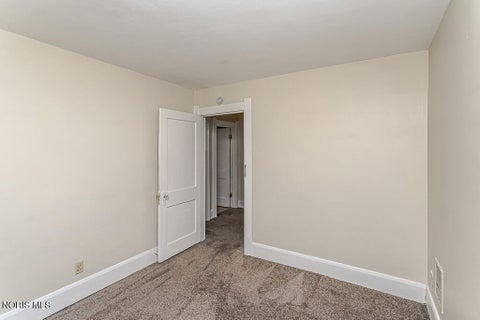 Tiny photo for 625 Nicholas Street, Toledo, OH 43609 (MLS # 10014846)