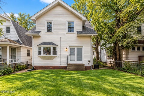 Tiny photo for 625 Nicholas Street, Toledo, OH 43609 (MLS # 10014846)