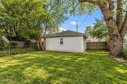 Tiny photo for 625 Nicholas Street, Toledo, OH 43609 (MLS # 10014846)