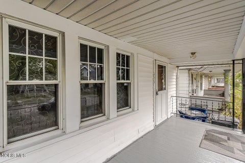 Tiny photo for 625 Nicholas Street, Toledo, OH 43609 (MLS # 10014846)