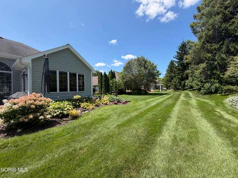 Tiny photo for 8044 English Garden Court, Maumee, OH 43537 (MLS # 10011110)