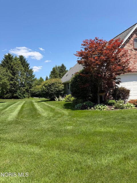 Tiny photo for 8044 English Garden Court, Maumee, OH 43537 (MLS # 10011110)