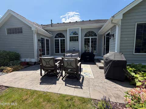 Tiny photo for 8044 English Garden Court, Maumee, OH 43537 (MLS # 10011110)