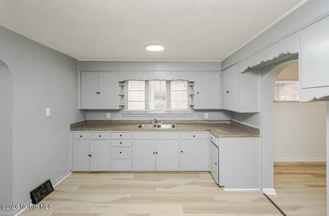 Tiny photo for 1013 Clymena Street, Toledo, OH 43612 (MLS # 10003449)