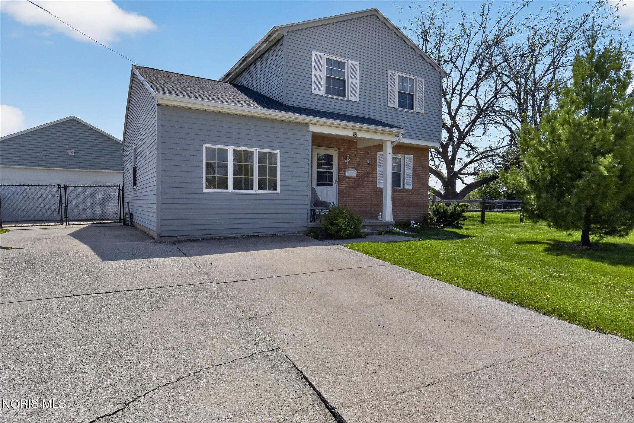 35 Santus Drive