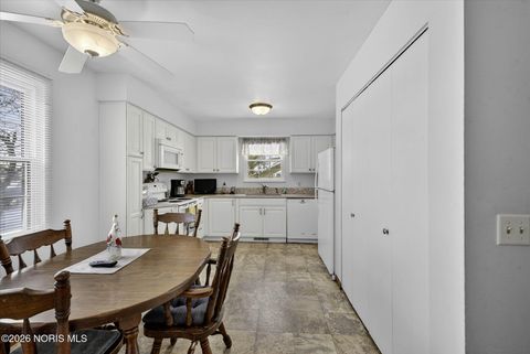 Tiny photo for 35 Santus Drive, Rossford, OH 43460 (MLS # 10003816)