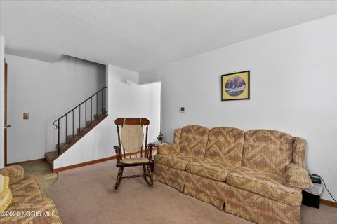 Tiny photo for 35 Santus Drive, Rossford, OH 43460 (MLS # 10003816)