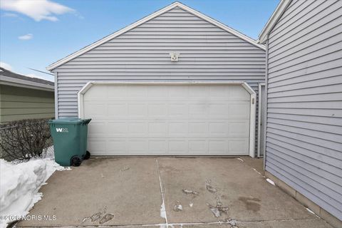 Tiny photo for 35 Santus Drive, Rossford, OH 43460 (MLS # 10003816)
