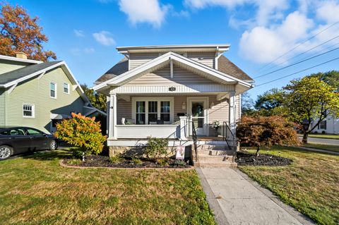 Photo of 424 3rd Street, Findlay, OH 45840 (MLS # 10000044)