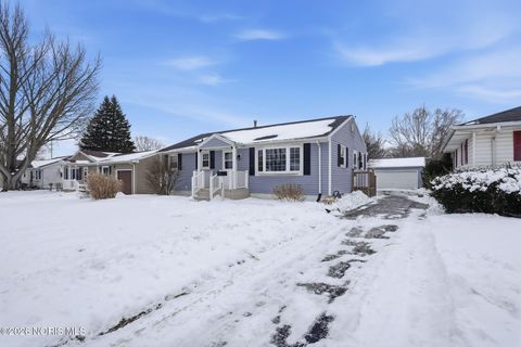 Tiny photo for 421 Clifton Avenue, Findlay, OH 45840 (MLS # 10003821)