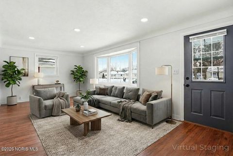 Tiny photo for 421 Clifton Avenue, Findlay, OH 45840 (MLS # 10003821)