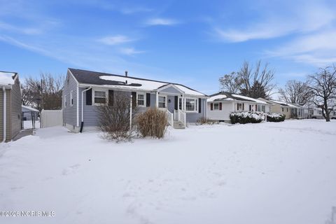 Tiny photo for 421 Clifton Avenue, Findlay, OH 45840 (MLS # 10003821)
