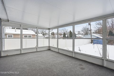 Tiny photo for 421 Clifton Avenue, Findlay, OH 45840 (MLS # 10003821)