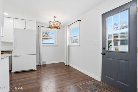 Tiny photo for 421 Clifton Avenue, Findlay, OH 45840 (MLS # 10003821)