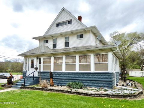 Photo of 208 Dodge Street, Swanton, OH 43558 (MLS # 10006470)