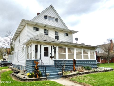 Tiny photo for 208 Dodge Street, Swanton, OH 43558 (MLS # 10006470)