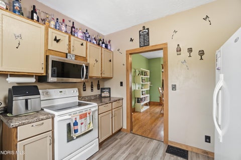 Tiny photo for 208 Dodge Street, Swanton, OH 43558 (MLS # 10006470)