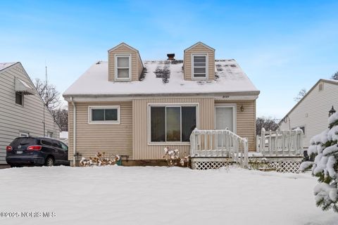 Photo of 3121 Daleford Drive, Toledo, OH 43614 (MLS # 10002003)