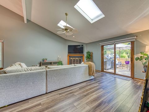 Tiny photo for 2340 Parliament Square, Toledo, OH 43617 (MLS # 10000072)