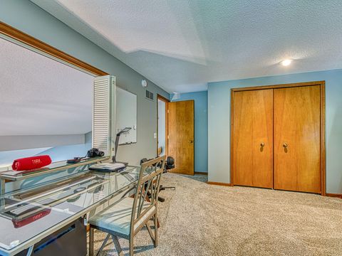 Tiny photo for 2340 Parliament Square, Toledo, OH 43617 (MLS # 10000072)