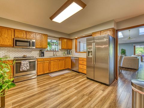 Tiny photo for 2340 Parliament Square, Toledo, OH 43617 (MLS # 10000072)