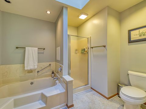 Tiny photo for 2340 Parliament Square, Toledo, OH 43617 (MLS # 10000072)
