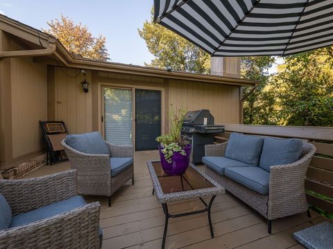 Tiny photo for 2340 Parliament Square, Toledo, OH 43617 (MLS # 10000072)