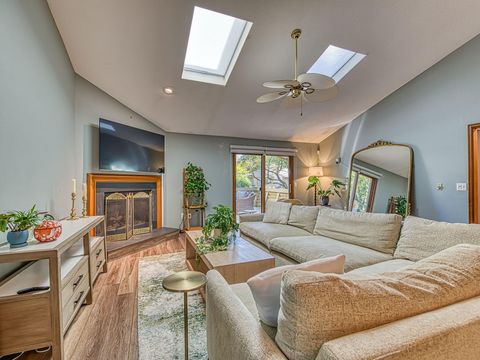 Tiny photo for 2340 Parliament Square, Toledo, OH 43617 (MLS # 10000072)