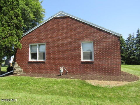 Tiny photo for 6018 Corduroy Road, Oregon, OH 43616 (MLS # 10012289)
