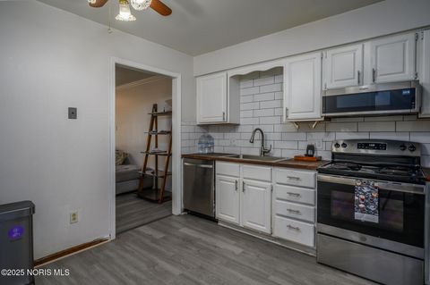 Tiny photo for 4239 W Central Avenue, Ottawa Hills, OH 43606 (MLS # 10000292)