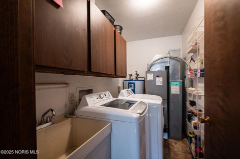 Tiny photo for 4239 W Central Avenue, Ottawa Hills, OH 43606 (MLS # 10000292)