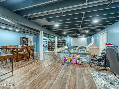 Tiny photo for 7427 Country Meadow Court, Sylvania, OH 43560 (MLS # 10008011)