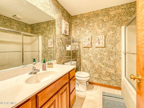 Tiny photo for 7427 Country Meadow Court, Sylvania, OH 43560 (MLS # 10008011)