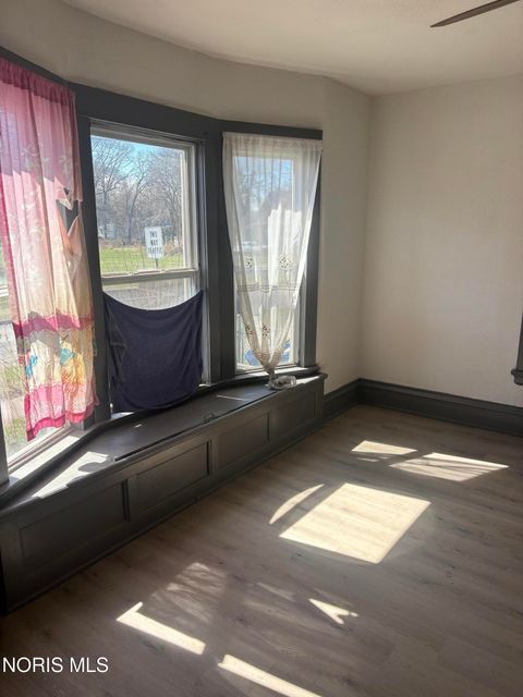 Tiny photo for 2841 N Detroit Avenue, Toledo, OH 43610 (MLS # 10005781)