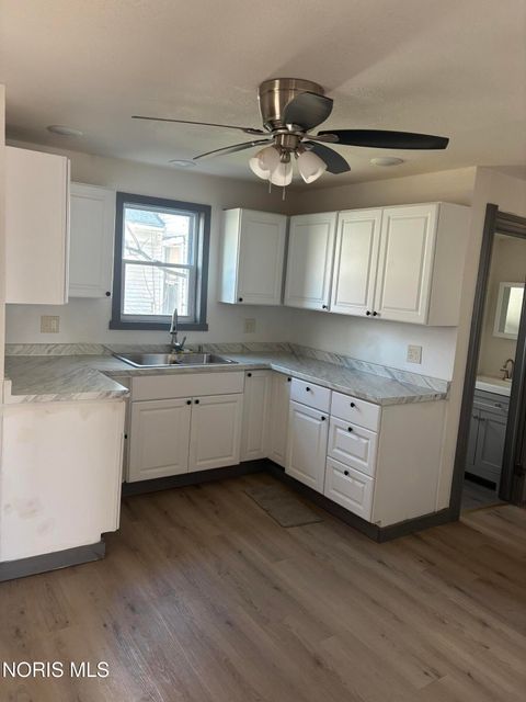 Tiny photo for 2841 N Detroit Avenue, Toledo, OH 43610 (MLS # 10005781)