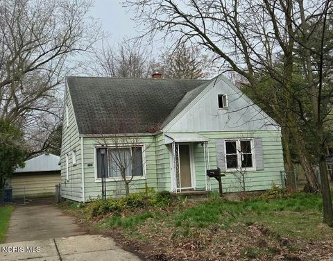 Photo of 5765 Acres Road, Sylvania, OH 43560 (MLS # 10005963)