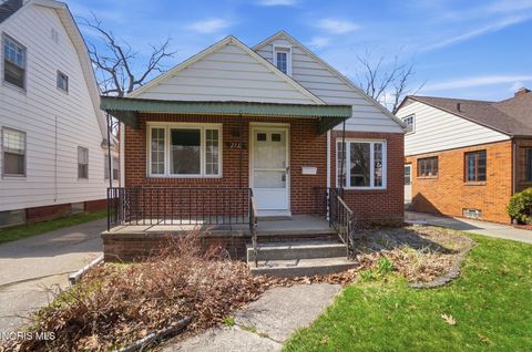 Photo of 2731 Latonia Boulevard, Toledo, OH 43606 (MLS # 10005511)