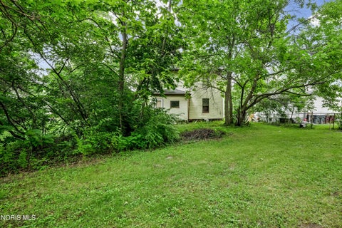 Tiny photo for 647 W Elm Street, Lima, OH 45801 (MLS # 10010536)