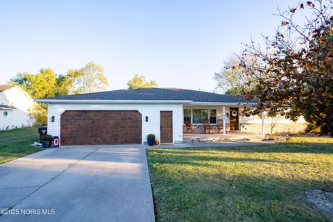 Photo of 907 Country View Drive, Paulding, OH 45879 (MLS # 10000413)