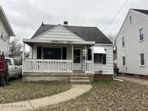 Photo of 4121 Vermaas Avenue, Toledo, OH 43612 (MLS # 10002255)