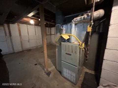 Tiny photo for 4121 Vermaas Avenue, Toledo, OH 43612 (MLS # 10002255)