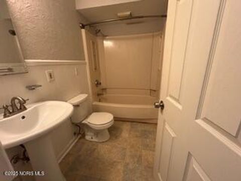 Tiny photo for 4121 Vermaas Avenue, Toledo, OH 43612 (MLS # 10002255)