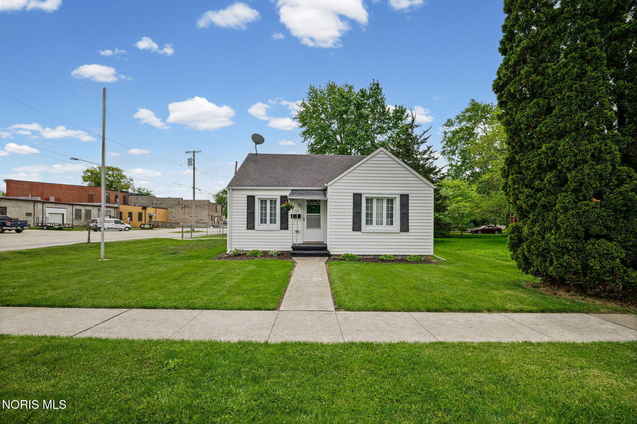 103 W 6th Street