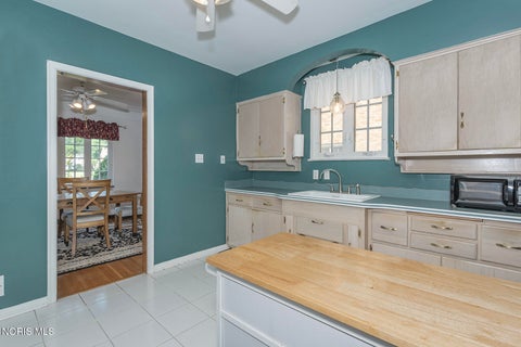 Tiny photo for 2232 Goddard Road, Toledo, OH 43606 (MLS # 10012588)