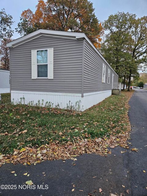 Photo of 535 W Gypsy Lane Road #Lot 291, Bowling Green, OH 43402 (MLS # 10000838) Photo of 535 W Gypsy Lane Road #Lot 291, Bowling Green, OH 43402 (MLS # 10000838)
